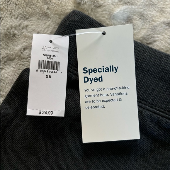 Old Navy || Vintage Garment-Dyed Utility Shorts - Picture 3 of 3